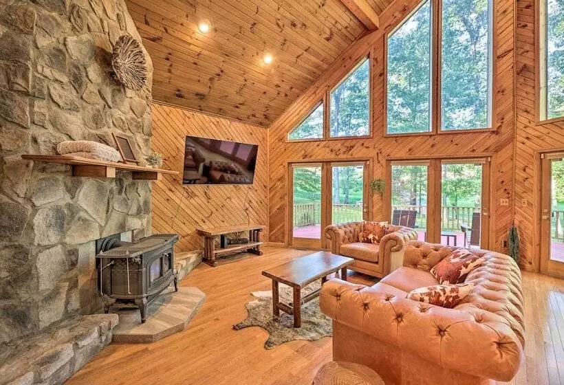 Majestic Caldwell Retreat W/ Wraparound Deck!
