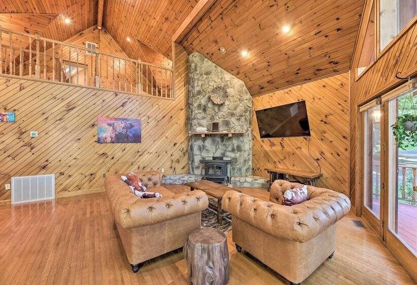 Majestic Caldwell Retreat W/ Wraparound Deck!