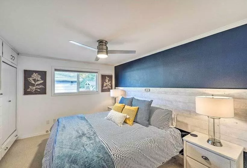 Mckees Beach House W/ Ocean Views, Hot Tub!