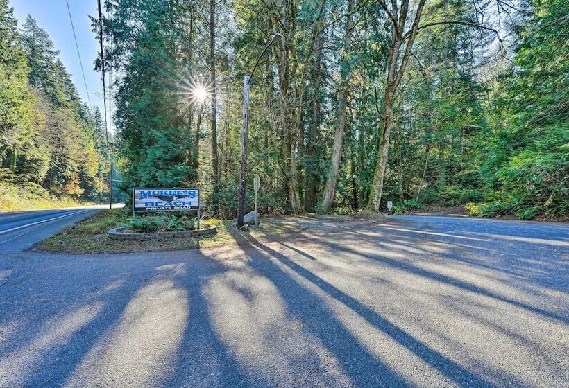 Mckees Beach House W/ Ocean Views, Hot Tub!