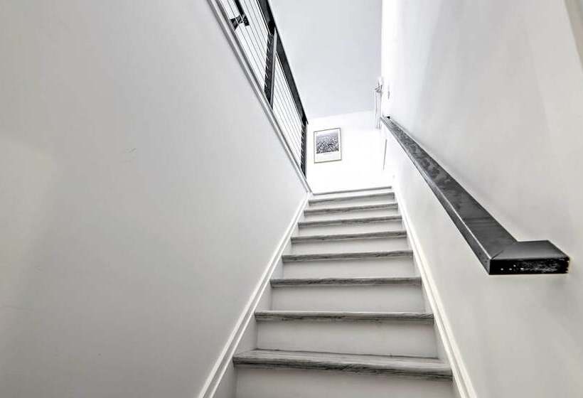 Modern Escape W/ Fire Pit, Near Lake Waramaug