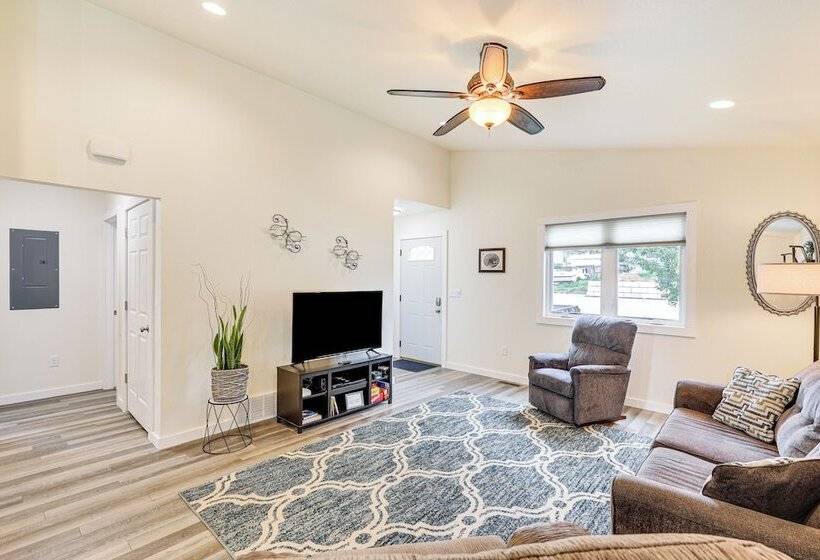 Newly Built Rapid City Retreat ~ 1 Mi To Dtwn