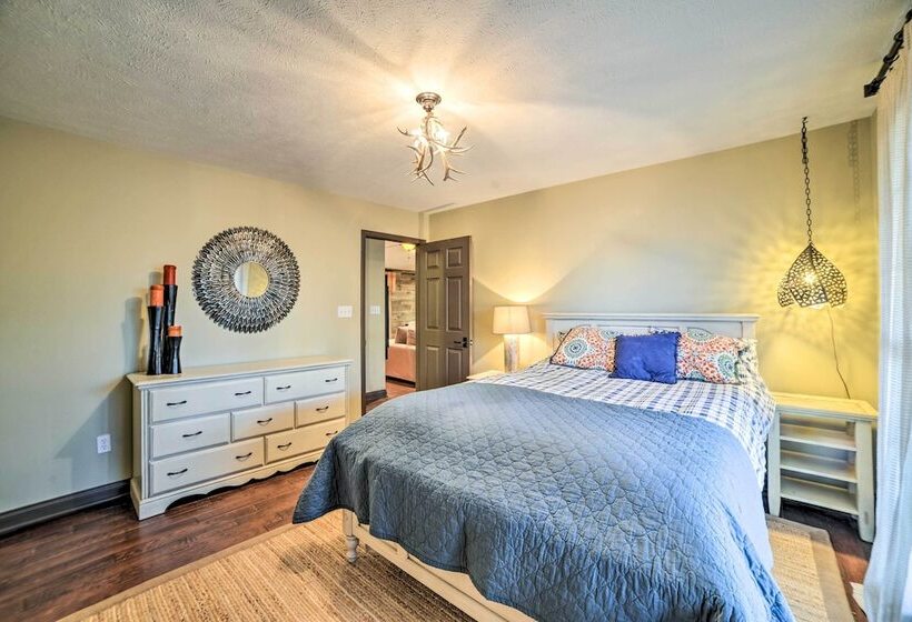 Peaceful Big Sandy Home W/ Deck On Kentucky Lake!