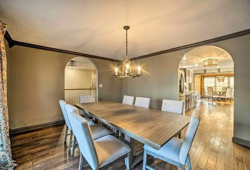 Peaceful Big Sandy Home W/ Deck On Kentucky Lake!