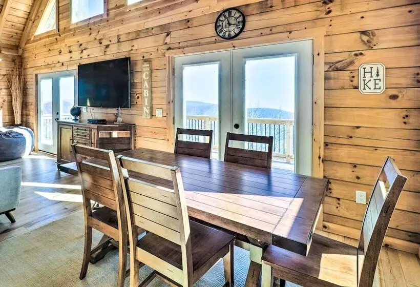 Peaceful Free Union Cabin W/ Deck & Mtn Views