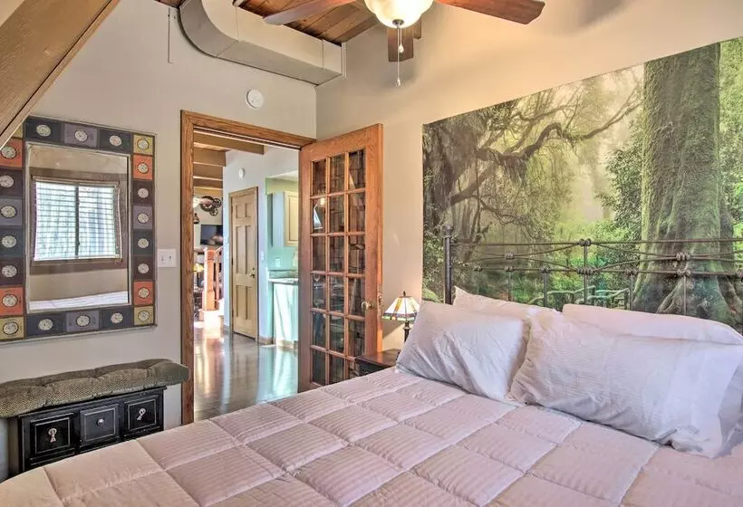 Peaceful Georgetown Home   13 Mi To Lewes Beach!