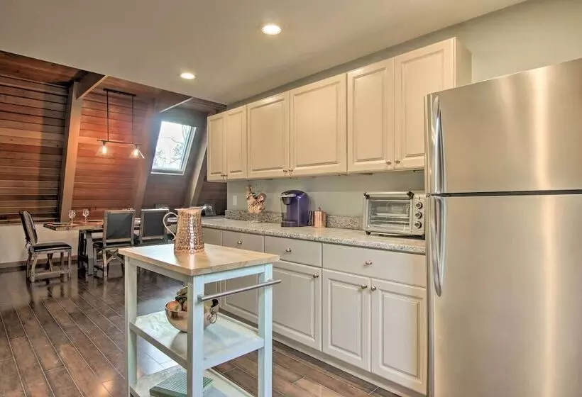 Peaceful Georgetown Home   13 Mi To Lewes Beach!