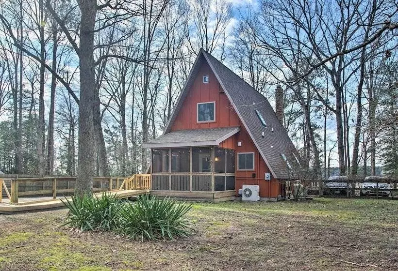 Peaceful Georgetown Home   13 Mi To Lewes Beach!