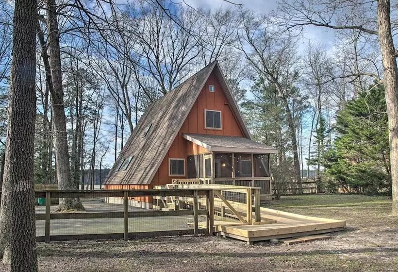 Peaceful Georgetown Home   13 Mi To Lewes Beach!