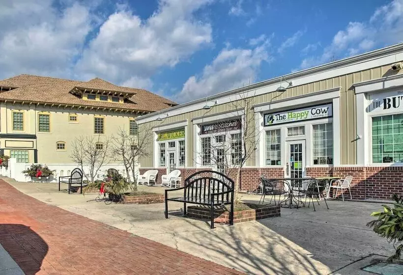 Peaceful Georgetown Home   13 Mi To Lewes Beach!