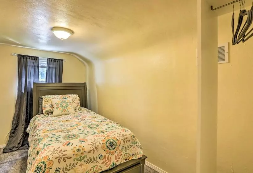 Peaceful Toledo Retreat W/ Spacious Yard!