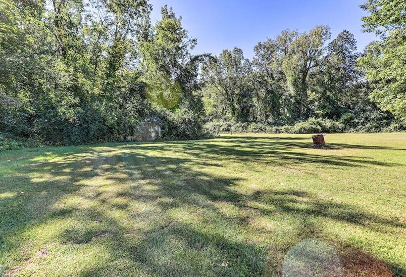 Peaceful Toledo Retreat W/ Spacious Yard!