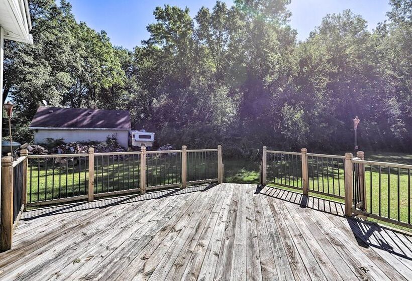 Peaceful Toledo Retreat W/ Spacious Yard!