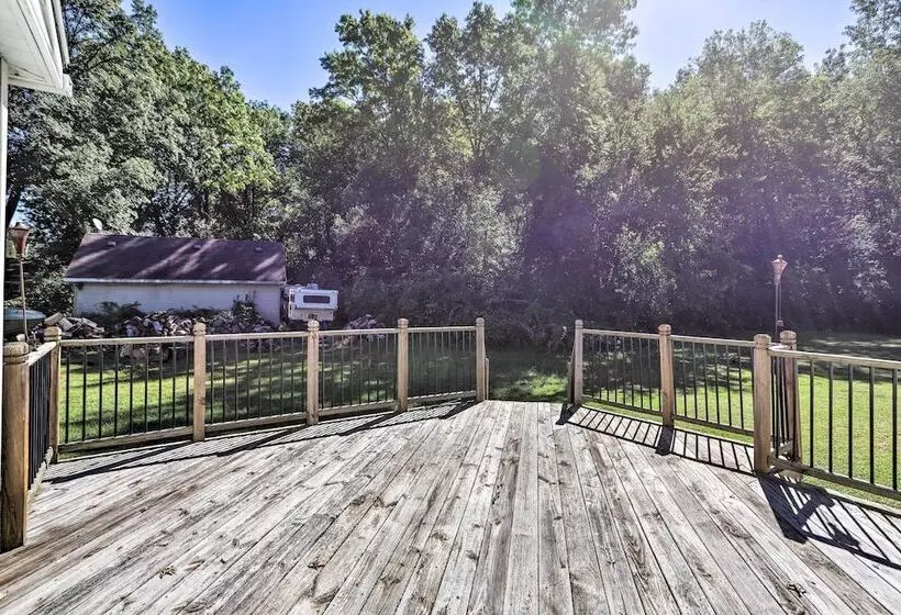 Peaceful Toledo Retreat W/ Spacious Yard!