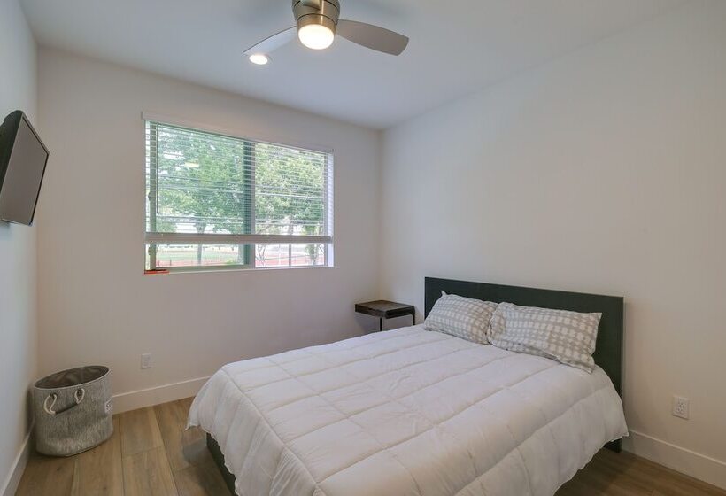 Pet Friendly Paramount Home, 16 Mi To Los Angeles!