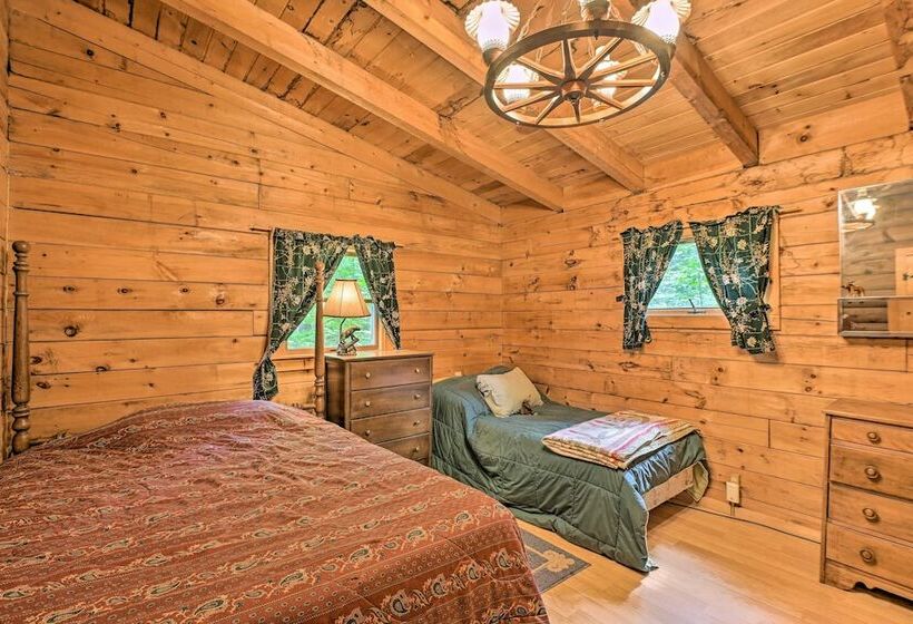 Petfriendly Cabin In The Forks W/ Fire Pit!