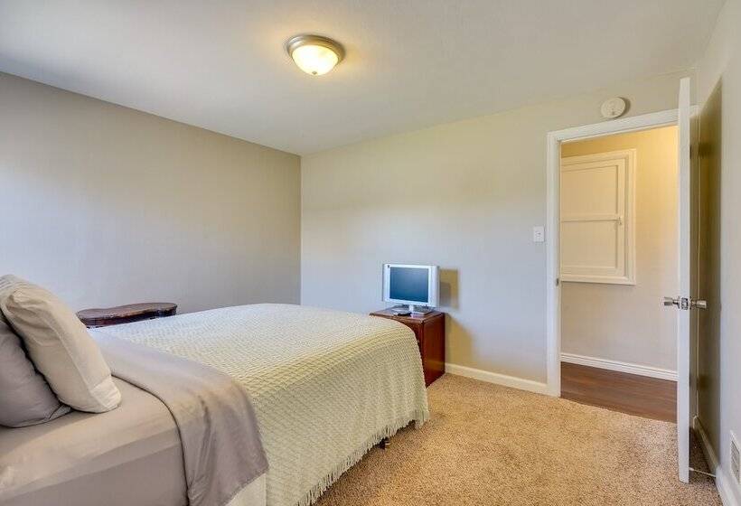 Pueblo House By Riverwalk, 2 Miles To Fairgrounds!