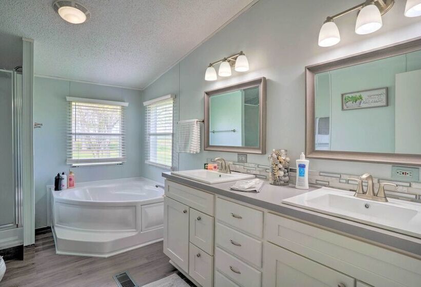 Quaint Ridgely Home ~ 9 Mi To Reelfoot Lake!