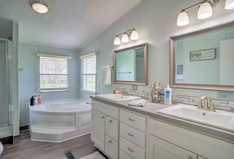 Quaint Ridgely Home ~ 9 Mi To Reelfoot Lake!