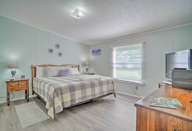 Quaint Ridgely Home ~ 9 Mi To Reelfoot Lake!