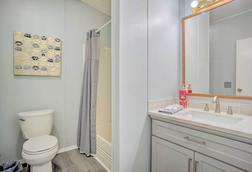 Quaint Ridgely Home ~ 9 Mi To Reelfoot Lake!