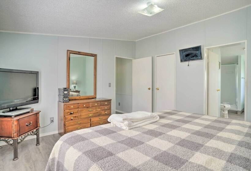 Quaint Ridgely Home ~ 9 Mi To Reelfoot Lake!