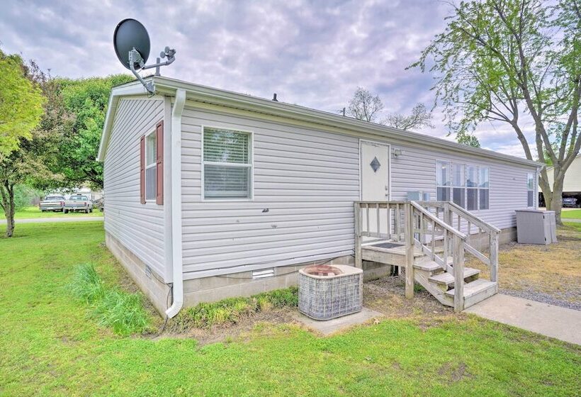 Quaint Ridgely Home ~ 9 Mi To Reelfoot Lake!