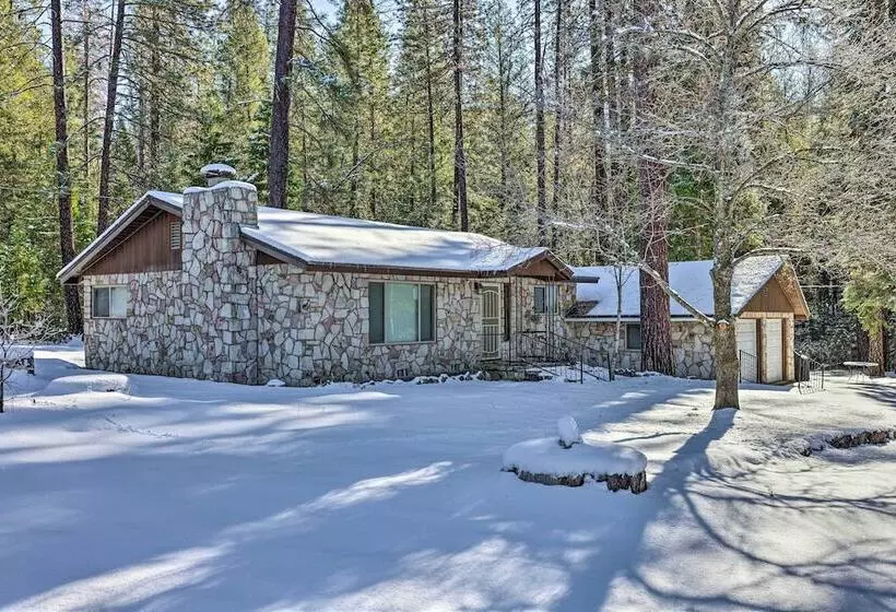 Riverfront Home Near Yosemite National Park!