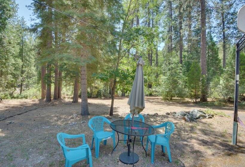 Riverfront Home Near Yosemite National Park!