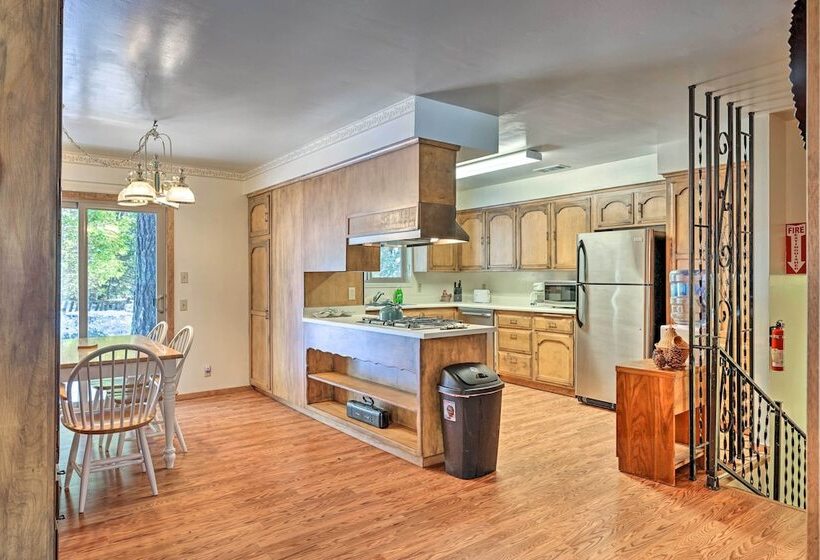 Riverfront Home Near Yosemite National Park!