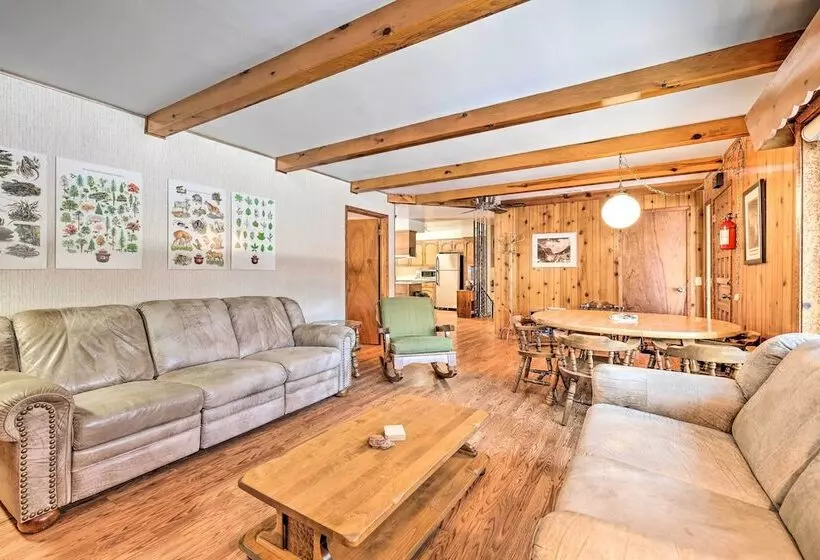 Riverfront Home Near Yosemite National Park!