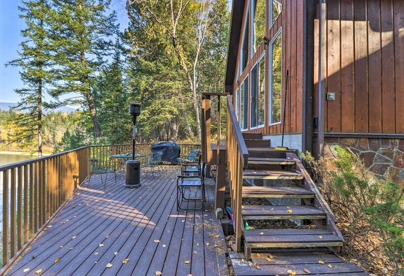 Riverfront Hungry Horse House With Large Deck!