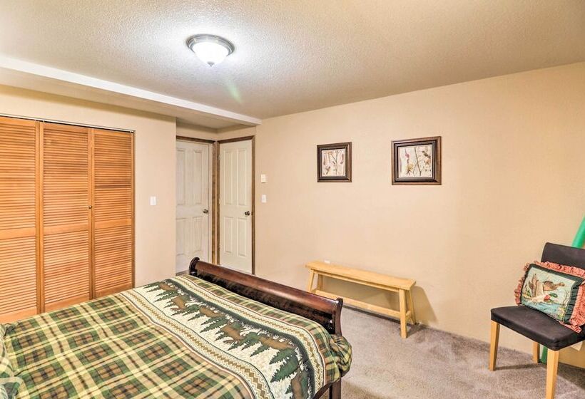 Riverfront Hungry Horse House With Large Deck!