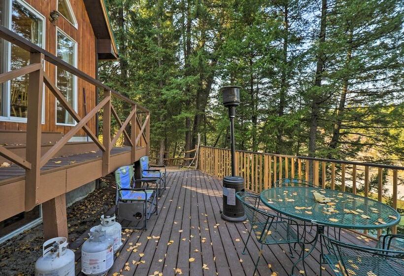 Riverfront Hungry Horse House With Large Deck!