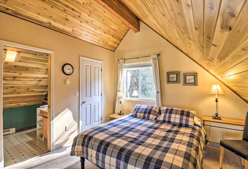 Riverfront Hungry Horse House With Large Deck!