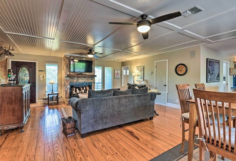 Riverfront Tivoli Escape W/ Bay Access & Dock