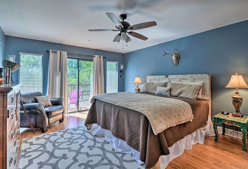 Riverfront Tivoli Escape W/ Bay Access & Dock