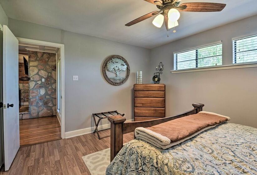 Riverfront Tivoli Escape W/ Bay Access & Dock