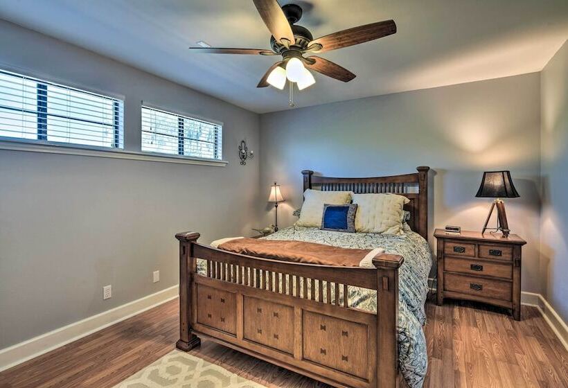 Riverfront Tivoli Escape W/ Bay Access & Dock