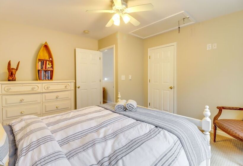 Large Deck & Fire Pit: Secluded Pocono Lake Home