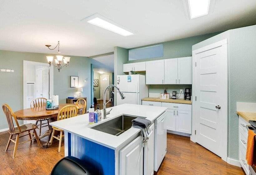 Serene Sequim Retreat W/ Deck: Pets Welcome!