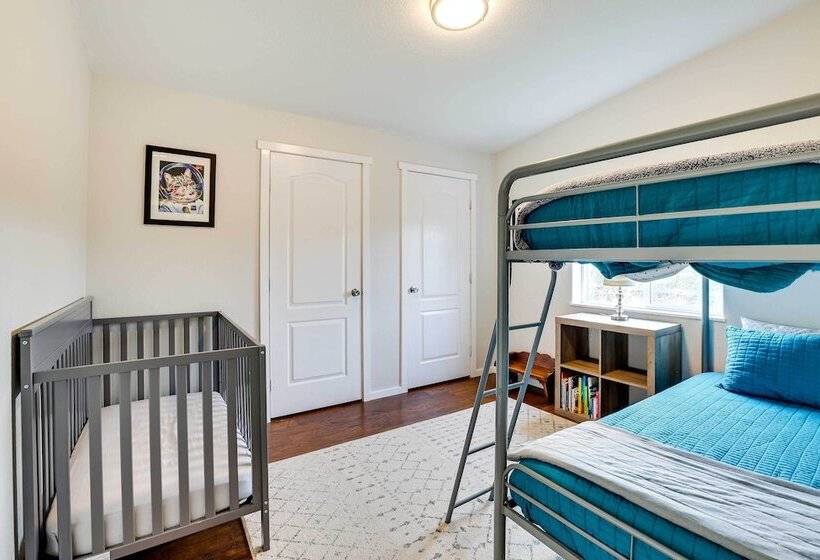 Serene Sequim Retreat W/ Deck: Pets Welcome!