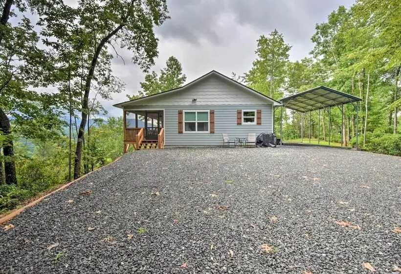 Sky Blue Overlook   Hot Tub & Screened Porch!