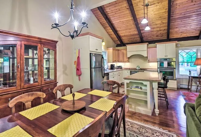 Spacious Bartlett Home W/ Fireplace + Kitchen