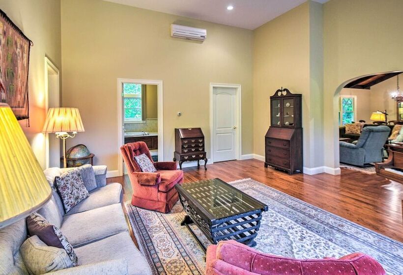 Spacious Bartlett Home W/ Fireplace + Kitchen