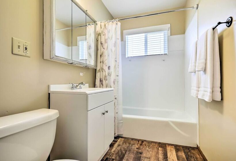 Tropic Family House 10 Miles To Bryce Canyon!