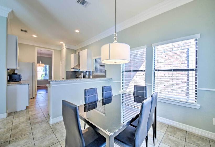 Spacious Houston Home ~ 16 Mi To Nrg Stadium!