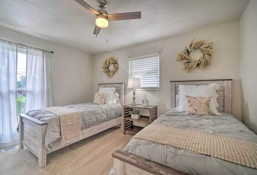 Updated Knoxville Home W/ Media Room + Patio!