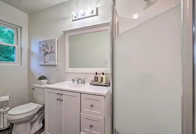 Updated Knoxville Home W/ Media Room + Patio!