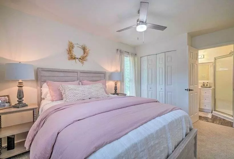 Updated Knoxville Home W/ Media Room + Patio!